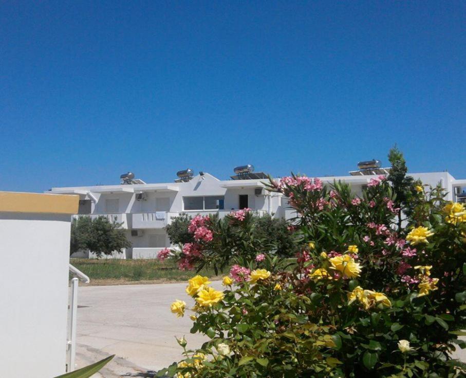 Aparthotel Nikos 2 & 2*